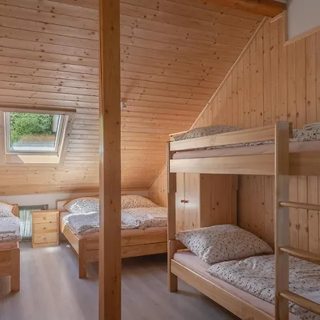 Guest house Krmelec U Kravi Hory 3*